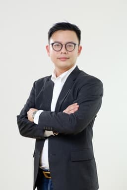 เอกวิทย์ โพธิ์กมลวงศ์ — กรรมการบริษัท EA Business Accounting
